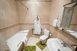 Гостиница Таврическая Симферополь Полулюкс улучшенный-11