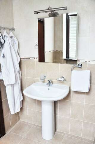 Гостиница Таврическая Симферополь Комфорт-9