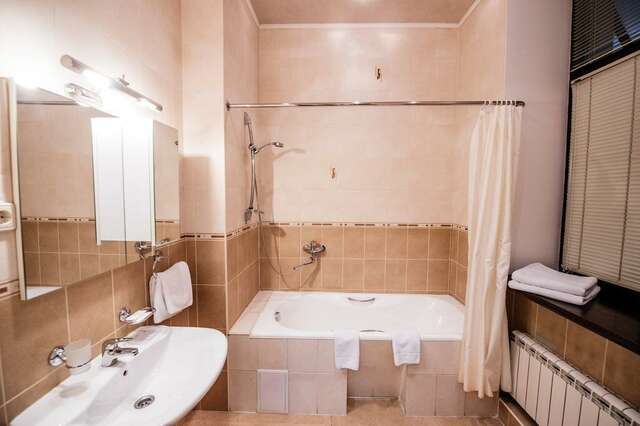 Гостиница Таврическая Симферополь-97